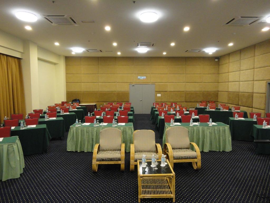 The Pavilion Hotel SDK Exterior foto